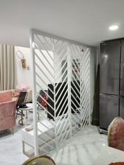 Vách ngăn phòng khách và bếp PK07