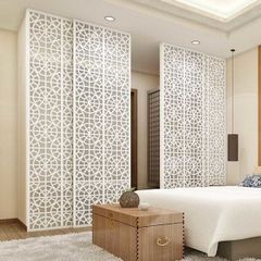 Vách ngăn phòng ngủ màu trắng đẹp mẫu PN06