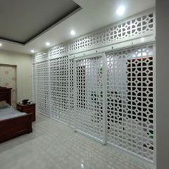 Vách cửa lùa phòng ngủ đẹp mẫu CL19