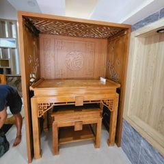 Vách phòng thờ và bàn thờ mẫu PT29