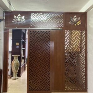 Vách cửa lùa cnc màu Walnut mẫu CL12