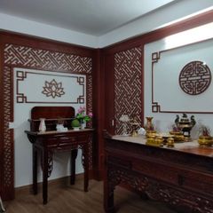 Vách ốp phòng thờ chữ vạn mẫu PT16