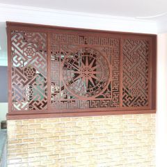 Trang trí vách ngăn cầu thang bằng gỗ mẫu CT03